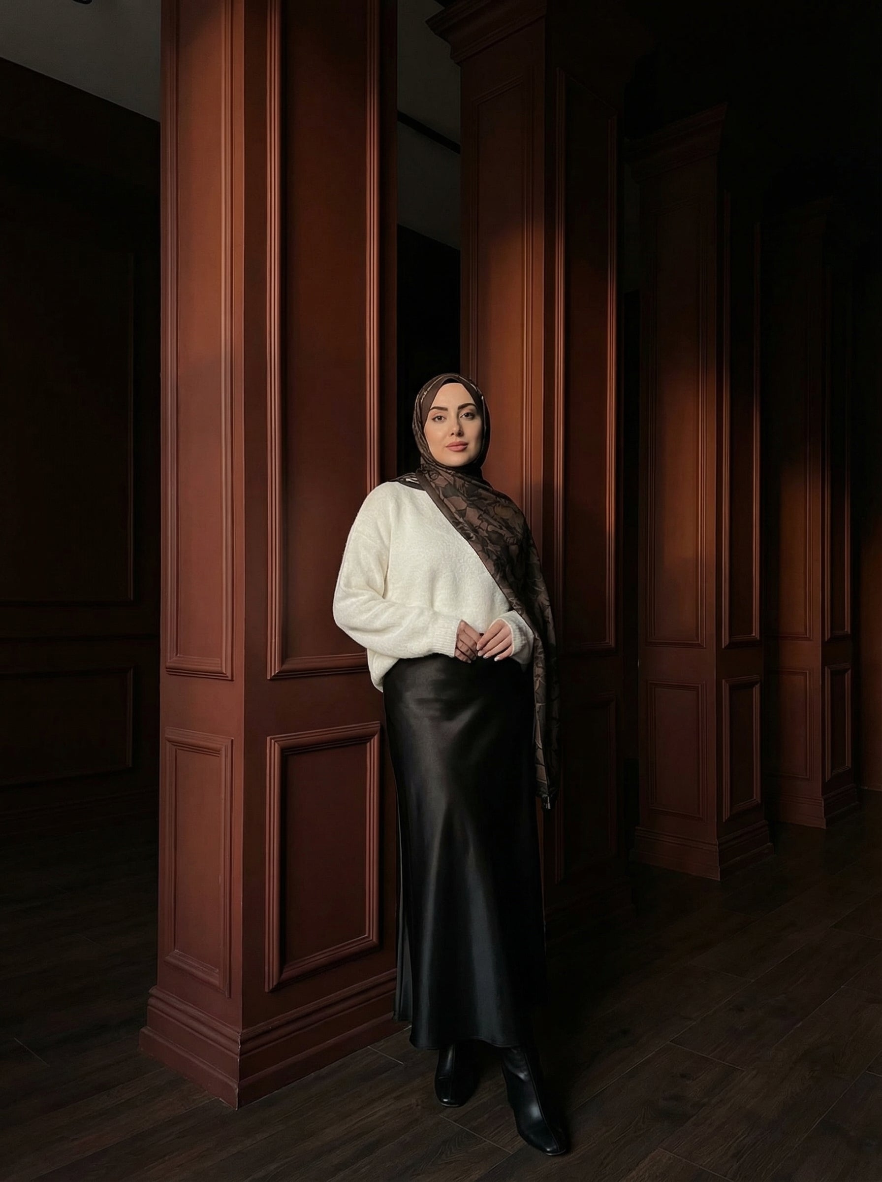 Noir Elegance Saten Tesettür Etek
